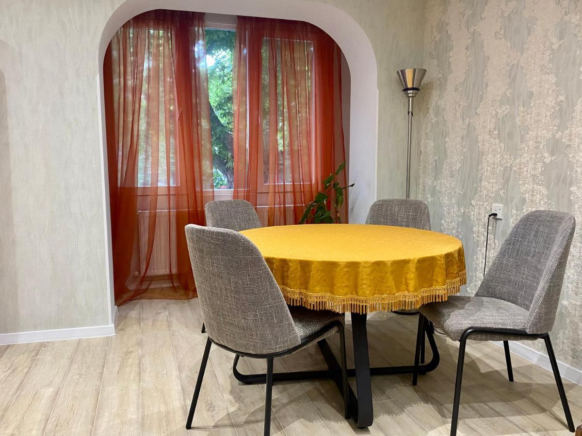 Spacious Dinamo Apartment Tbilisi Buitenkant foto